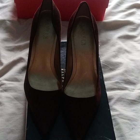 Heels - Picture 2 of 4